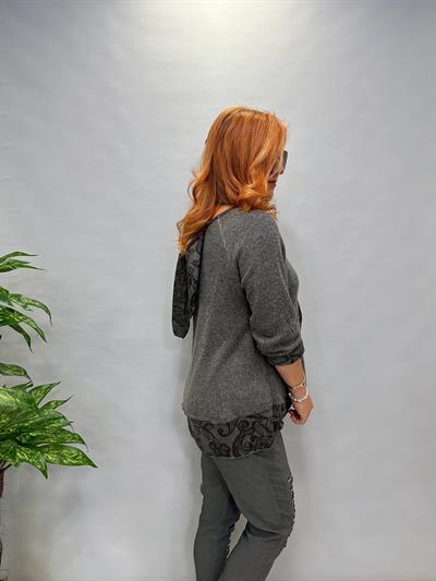 83643 İTALYAN FULARLI TRİKO  GRİ  46 BEDENE KADAR UYUMLU