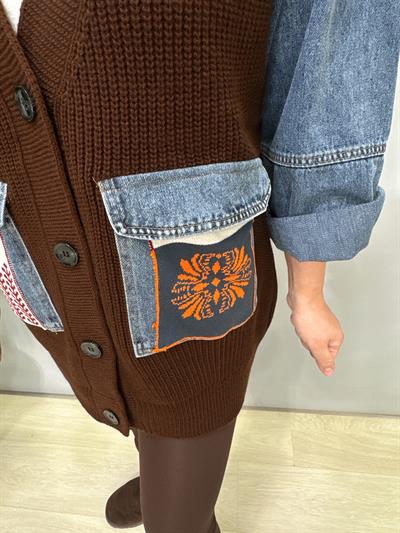 8523 Tasarım Jean Detaylı Hırka Kahve