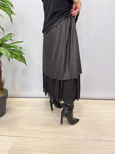 DR 8024 Deri görünüm Detaylı Tül Detay Etek