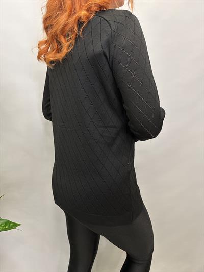 MNS 0018 BAKLAVA DESEN TRİKO BLUZ SİYAH 42 BEDENE KADAR UYUMLUDUR