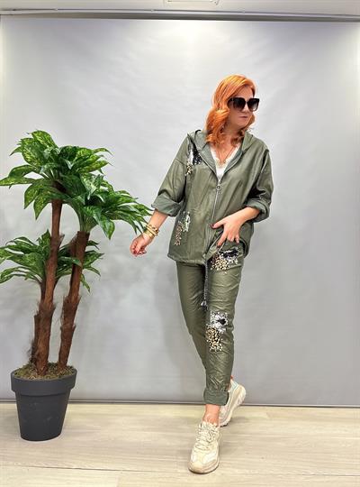 MNS 01017 İTALYAN PAYET DETAY DERİ PANTOLON YEŞİL 38/46 ARASI UYGUNDUR 