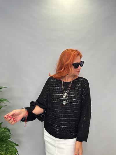 MNS 11068 KOL DETAY SİMLİ FİLE BLUZ  42 BEDENE KADAR UYUMLUDUR  SİYAH