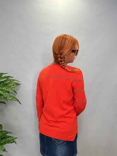 MNS 31048 ŞERİT SİM DETAY SOFT TOUCH BLUZ 42 BEDENE KADAR UYUMLUDUR NAR ÇİÇEĞİ