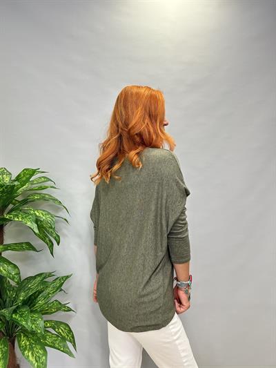 MNS 8499 İTALYAN  LİKRALI  YUMUŞAK   BLUZ(KOLYE DAHİLDİR) 46 BEDENE UYUMLU HAKİ