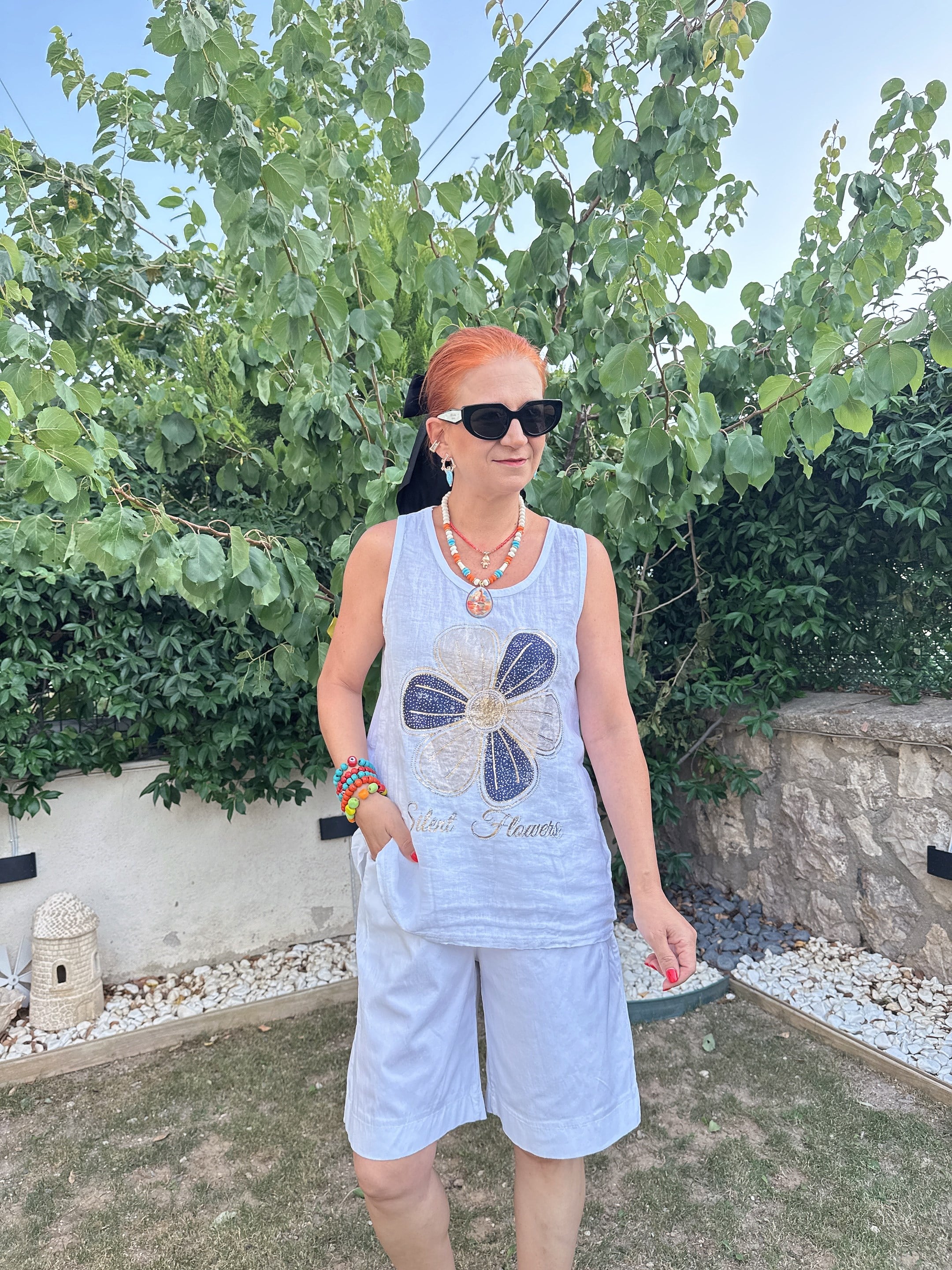 0723 Italyan Papatya Desen Bluz Beyaz