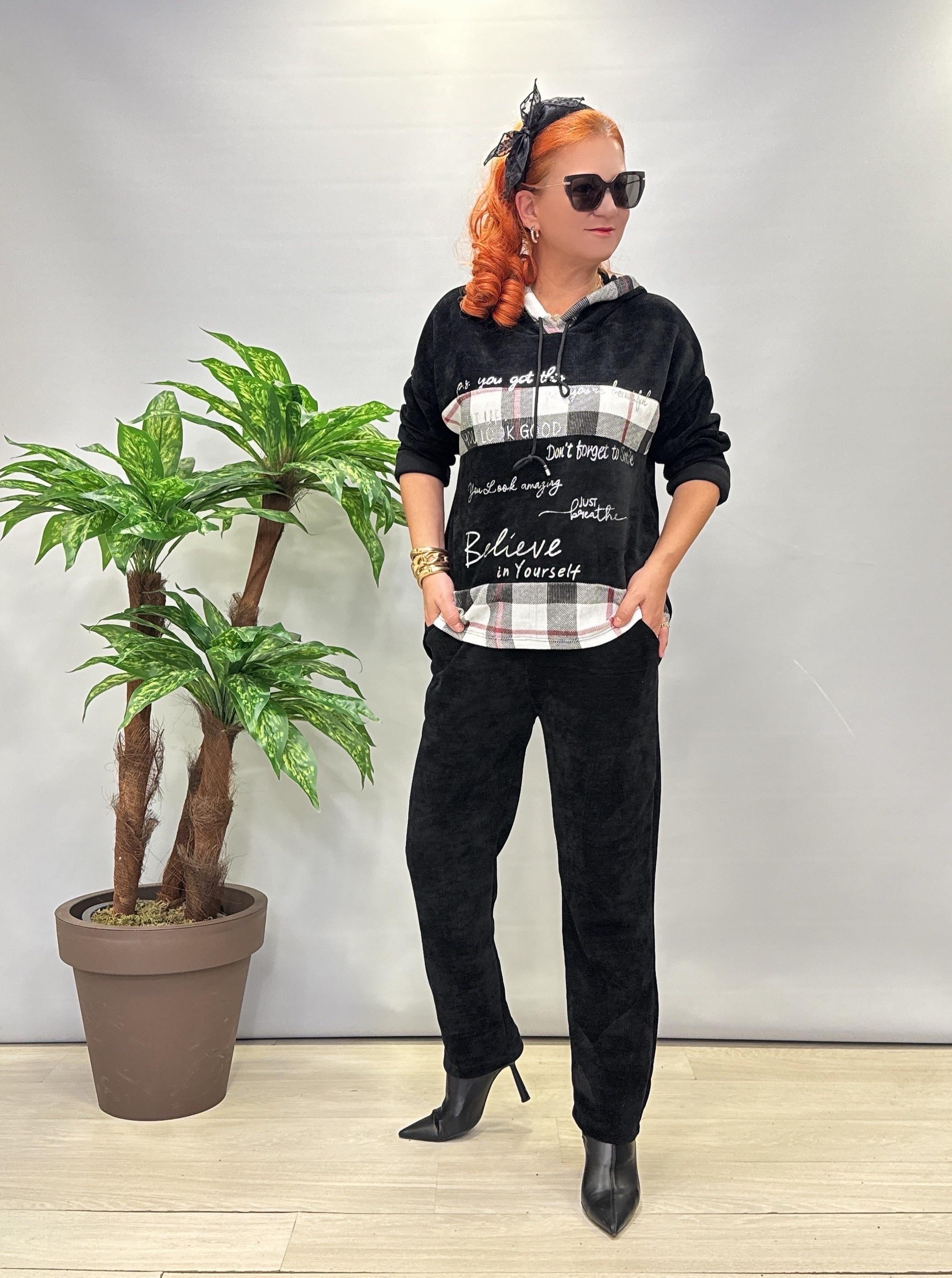 3311 Ekose Detaylı Şönil Kadife Takım Sİyah