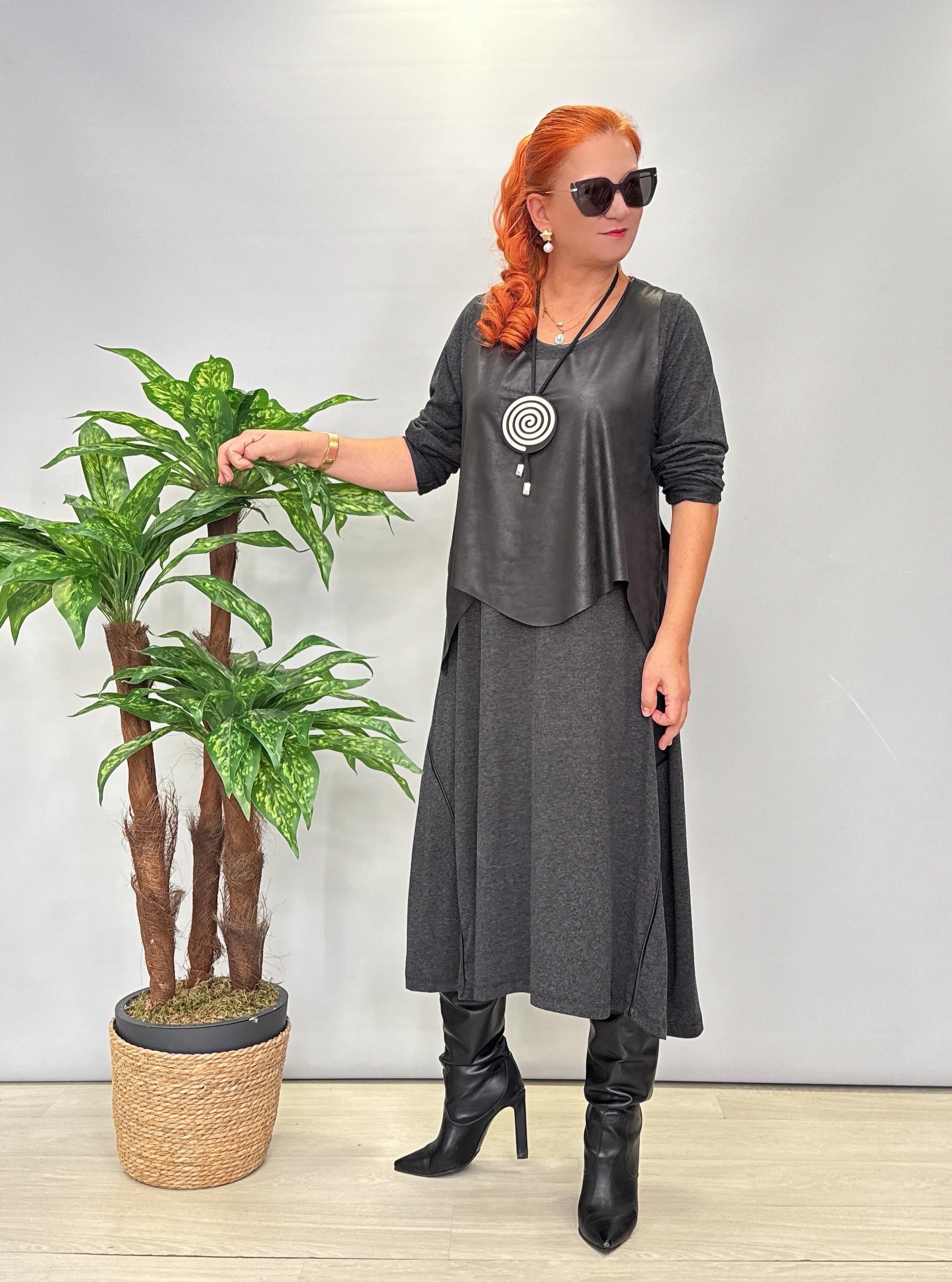 4870 3'lü Takım Elbise (Kolye Yelek Dahildir)