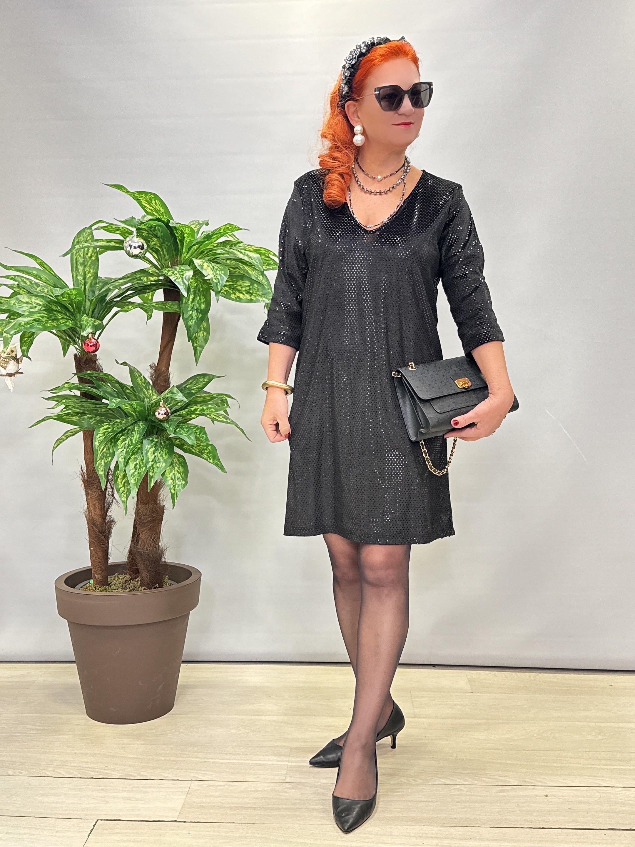 6310 Pul Detaylı V Yaka  Elbise Siyah 