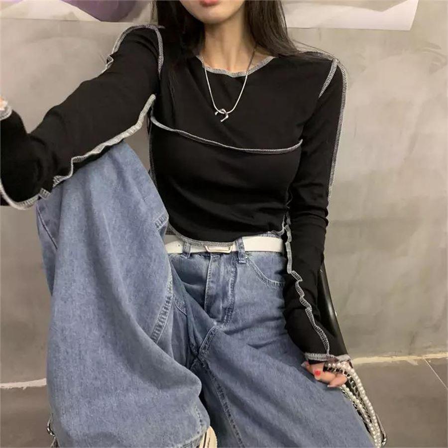 Beyaz Dikiş Detaylı Düz Siyah Yarım Kadın Uzun Kollu Crop