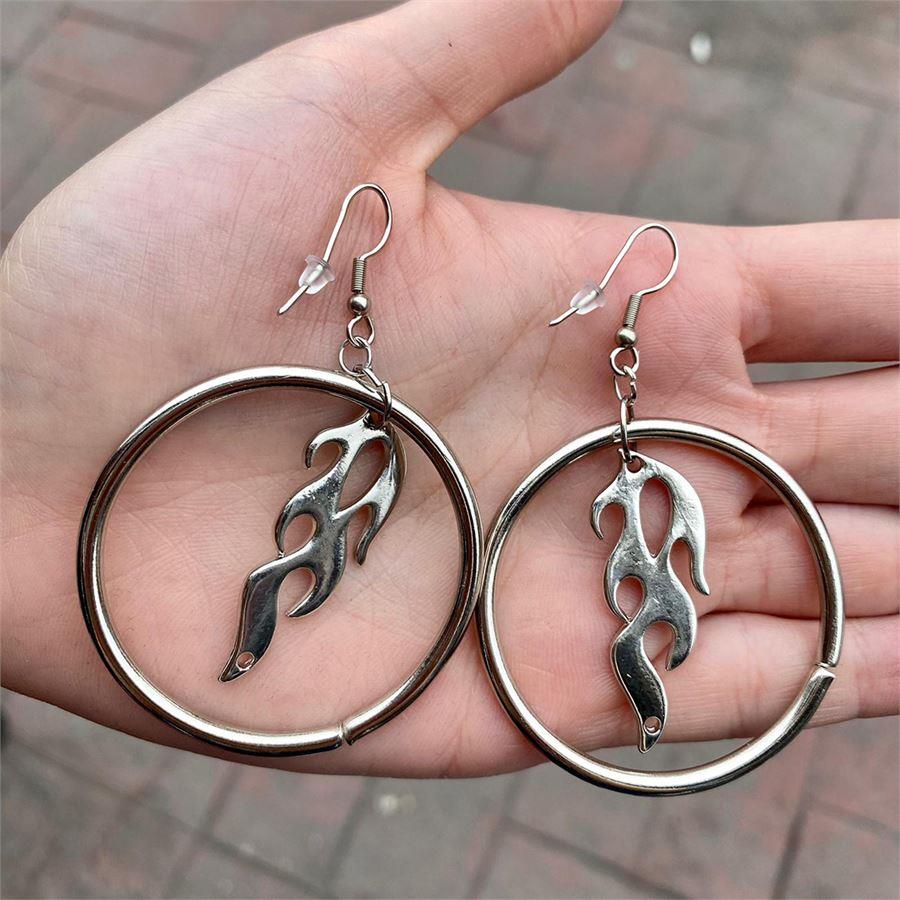 Fire On Circle Küpe