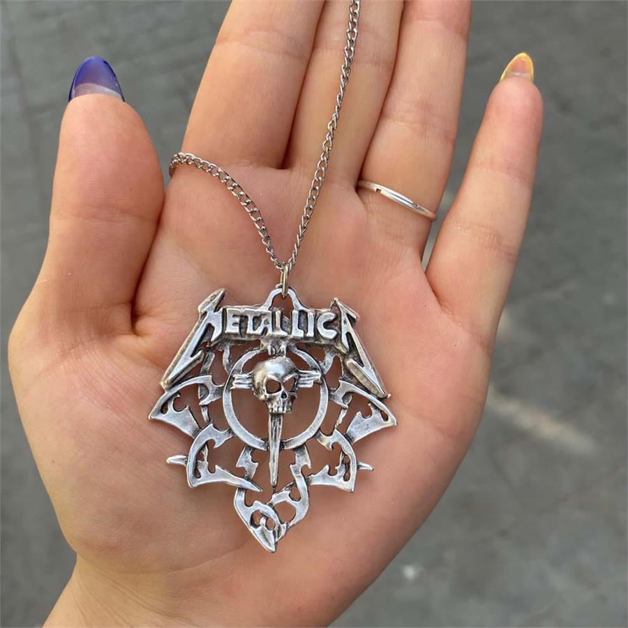 Metallica Gothic Skull Kolye