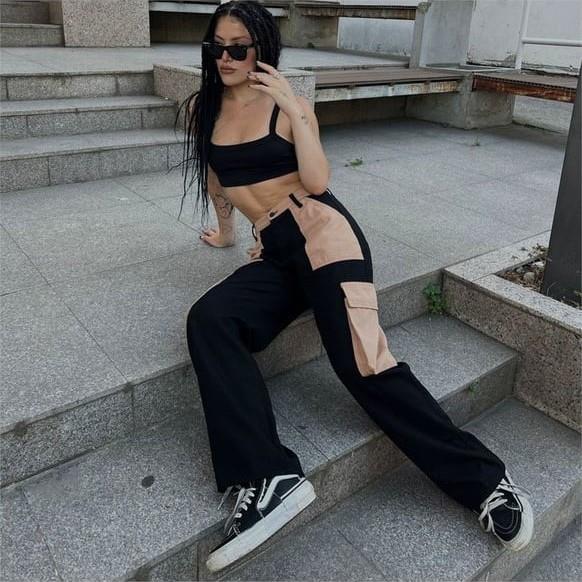 Bej Parçalı Kargo Cepli Siyah Pantolon