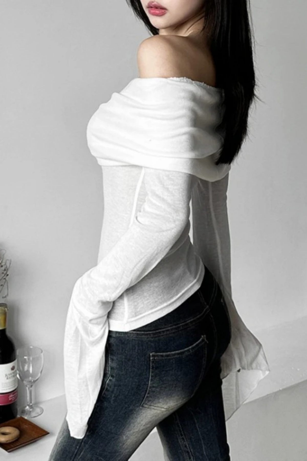 Beyaz Madonna Yaka İspanyol Kol Y2K Uzun Kollu Crop