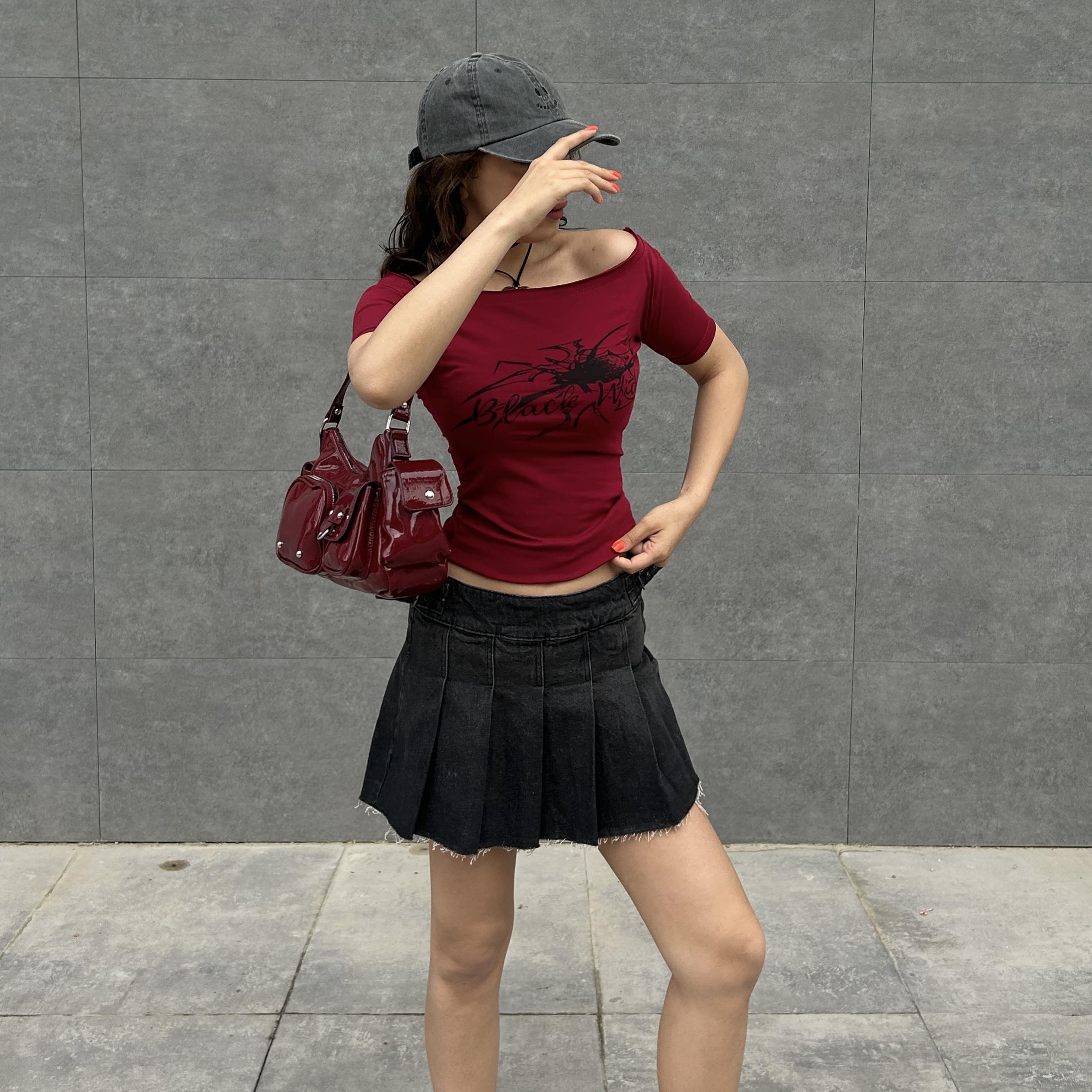 Bordo Black Widow Omuzu Açık Spider Kısa Kollu Crop