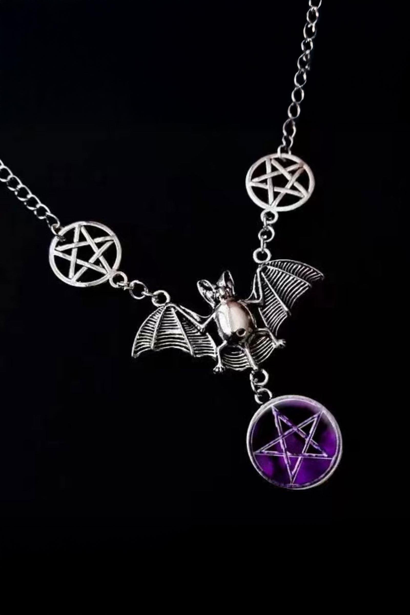 Silver Gotik Yarasa Üçlü Pentagram Kolye