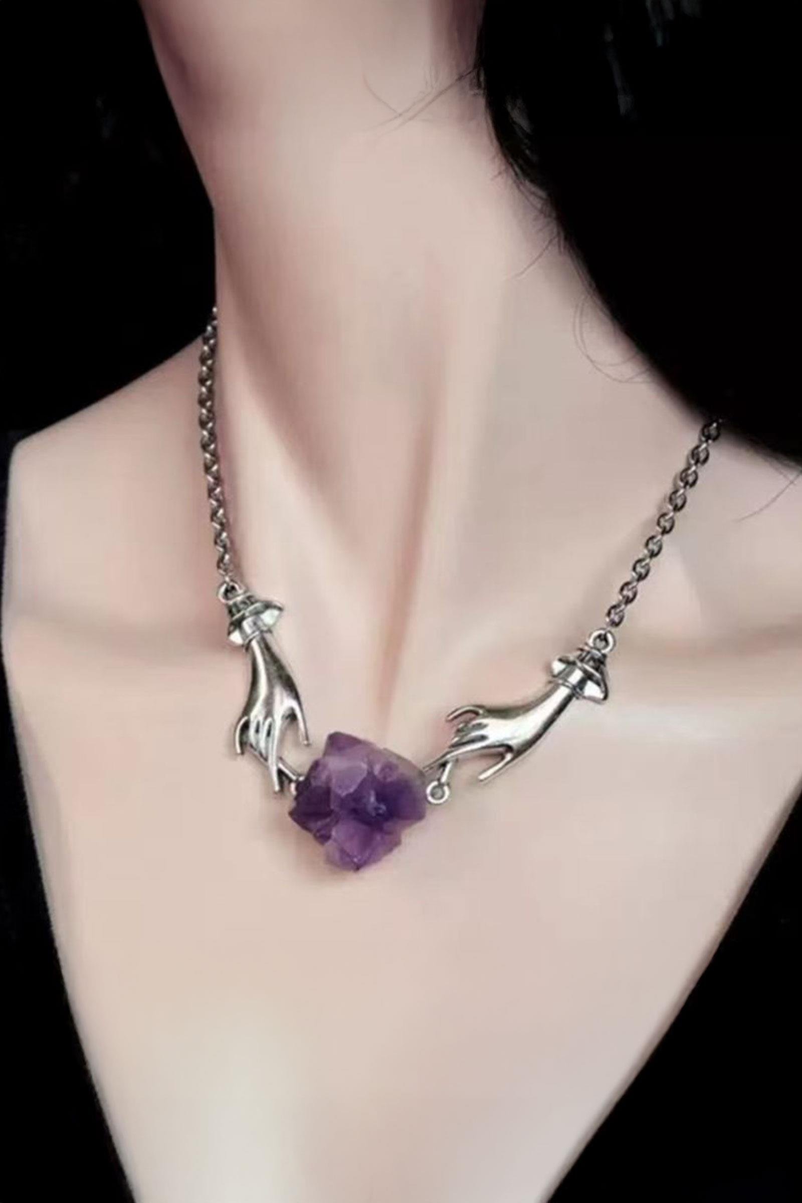 Silver Şifalı Taşlı El Detaylı Kolye