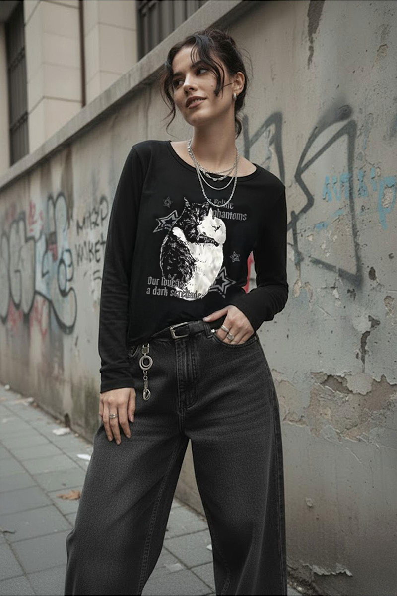 Siyah Balance Cat Our Love Is Gotik Y2K Uzun Kollu Crop