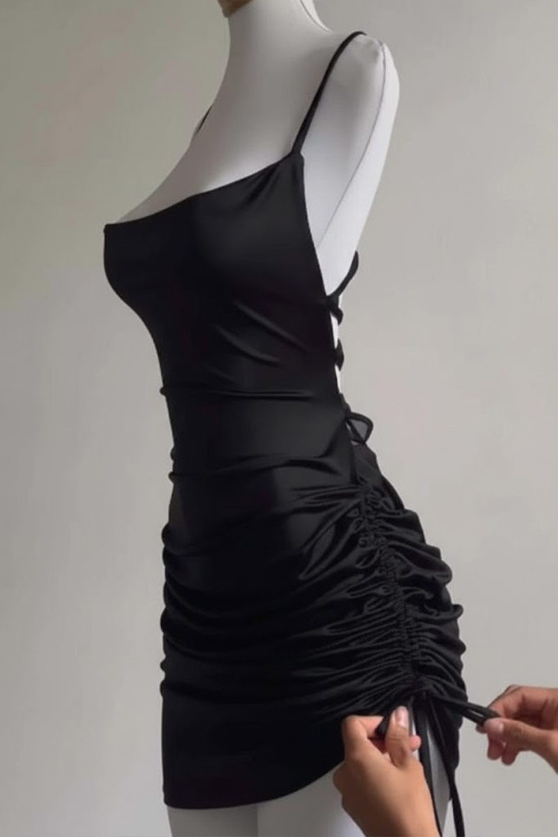 Siyah Büzgülü Sırt İpli & Dekolteli Askılı Gotik Dalgıç Kumaş Grunge Y2K Elbise