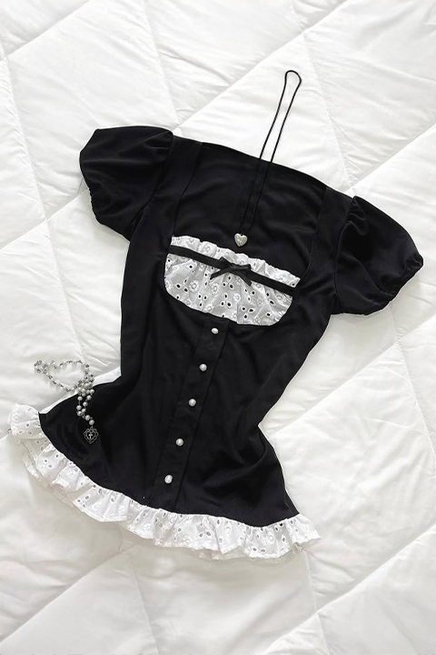 Siyah Coquette Köprü Detaylı Fırfırlı Dantelli Y2K Kısa Kollu Crop