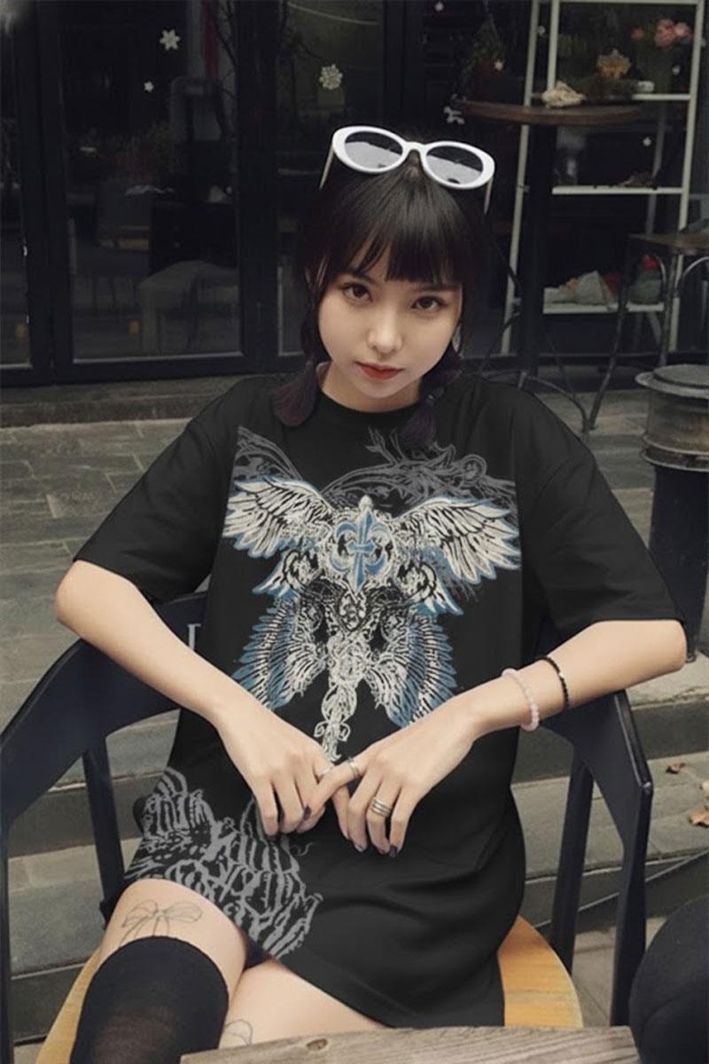 Siyah Gotik Wing Detaylı Y2K Unisex T-shirt