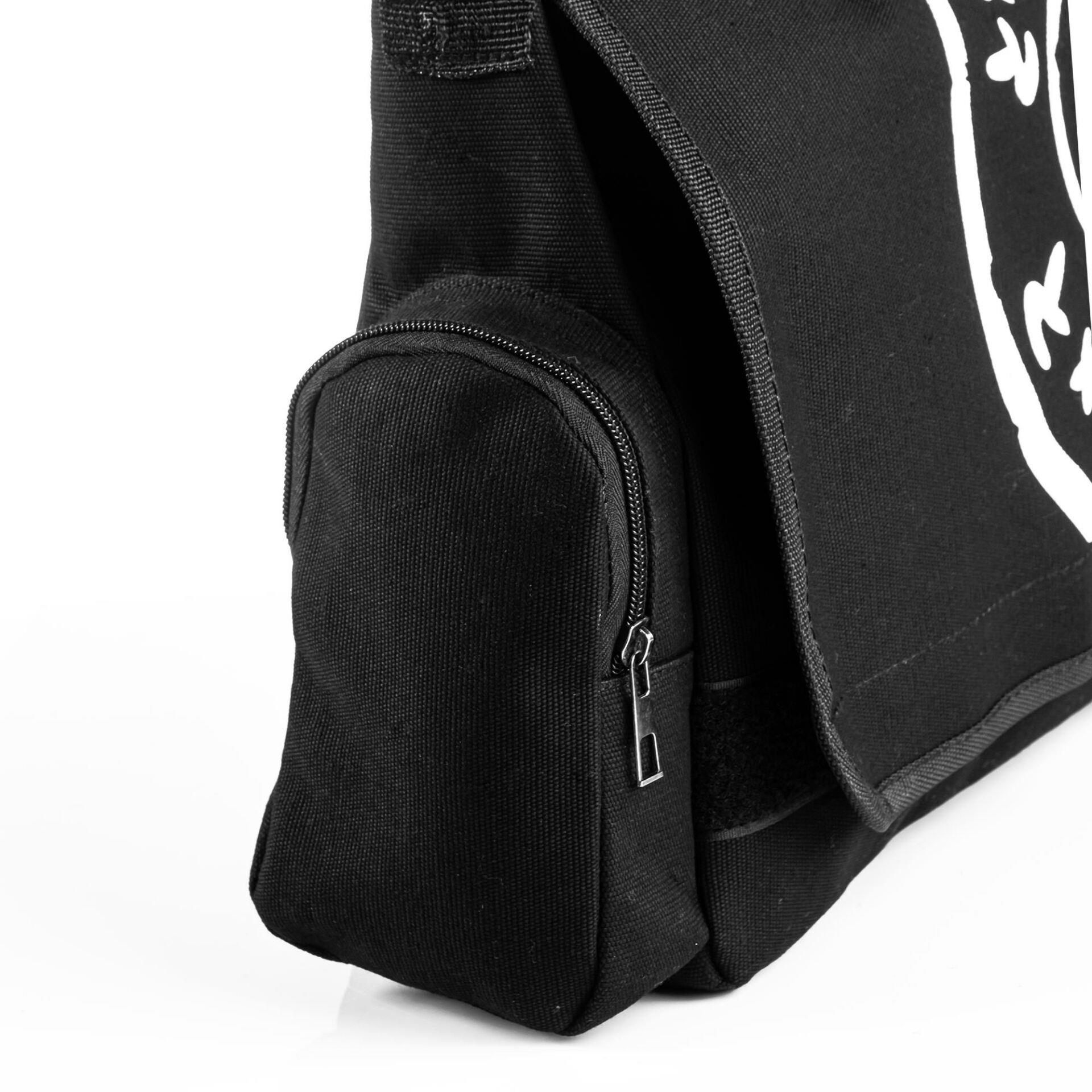 Siyah Totoro Kapaklı Yan Cepli Ve Suluk Bölmeli Postacı Çanta