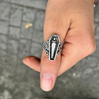 Embroidered Coffin Yüzük