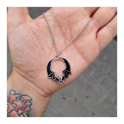 Gothic Sharp Bat Siyah Zincirli Kolye 