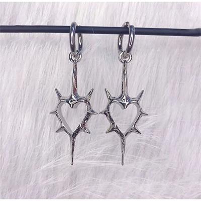 Gothic Thorny Heart Silver Küpe