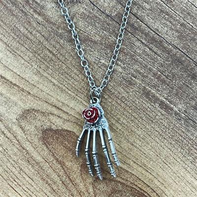 Gül Motifli İskelet El Kolye