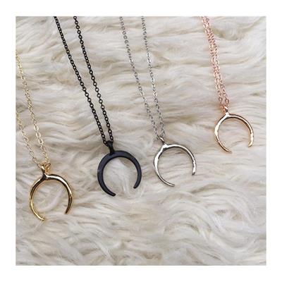 Half Moon Zincirli Kolye 