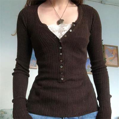 Kahverengi Düğme Detaylı Dantel Yaka Uzun Kollu Bluz