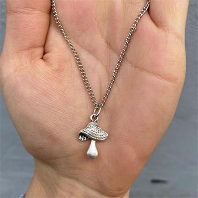 Minimal Spotted Mushroom Zincirli Kolye