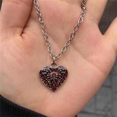 Resinous Heart Butterfly Kolye