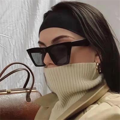 Siyah Çerçeveli Siyah Camlı Cateye Güneş Gözlüğü