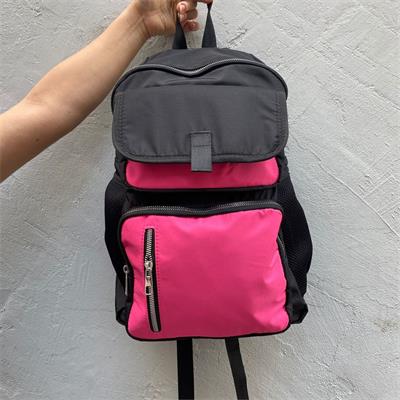 Siyah - Pembe Dört Gözlü Suluk Bölmeli Sırt Çantası