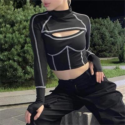 Siyah Göğüs Dekolteli Beyaz Dikişli Uzun Kollu Crop 