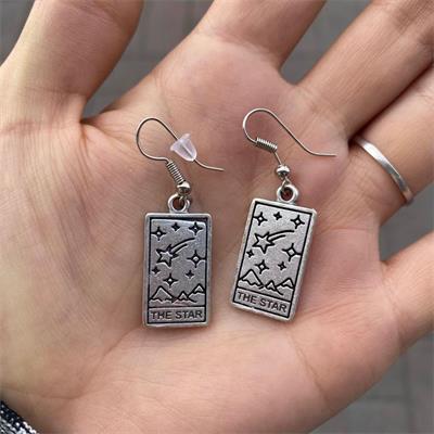 The Star Çerçeve Küpe