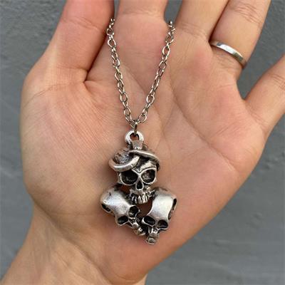 Triple Skull Kolye