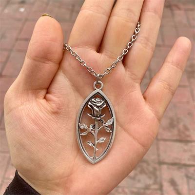 Vintage Tableau Rose Kolye 