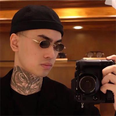 Yatay Oval Gold Çerçeveli Kahverengi Camlı Güneş Gözlüğü