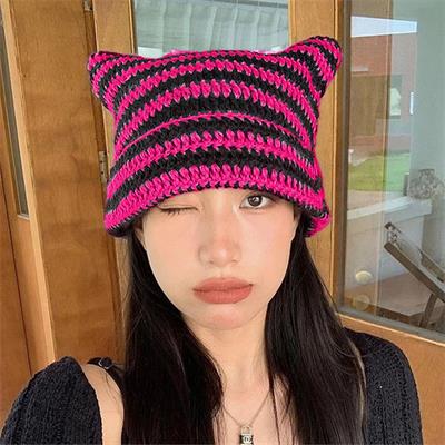 Yeni Pembe Siyah Çizgili Boynuz Detaylı Örgü Bere 