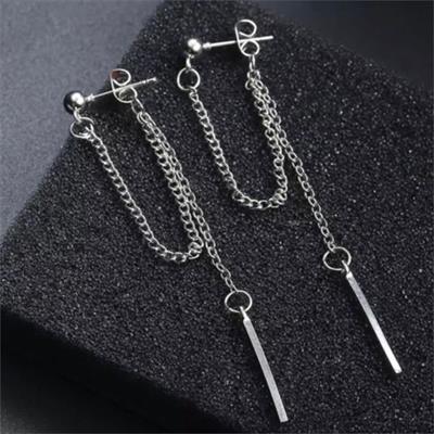 Zincirli Sallantılı Gothic Küpe