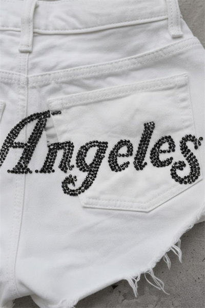 Beyaz Los Angeles Taşlı Y2K Mini Şort