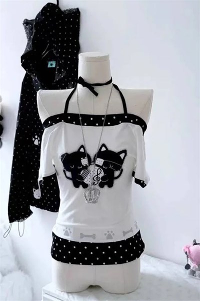 Beyaz Melodi Cats Siyah Ek Askılı Y2K Kısa Kollu Crop