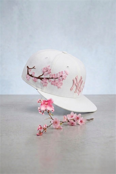 Beyaz Sakura NY Baseball Şapka