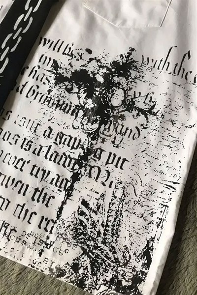Beyaz Skull Gotik Siyah Kravat Zincir Baskılı Grunge Y2K Unisex Gömlek