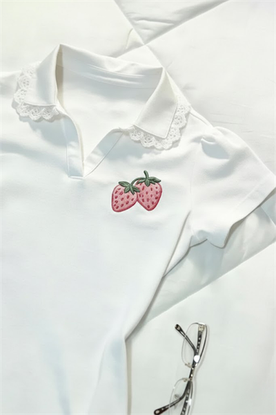 Beyaz Strawberry Dantel Yaka Detaylı Y2K Kısa Kollu Crop