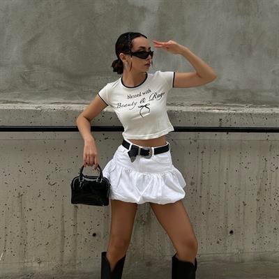 Ekru Blessed With Beauty & Rage Kısa Kollu Crop 