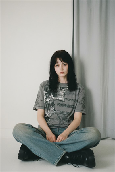 Füme Vintage Siyah Kollu Skull Transition Cyber Grunge Y2K Unisex T-Shirt