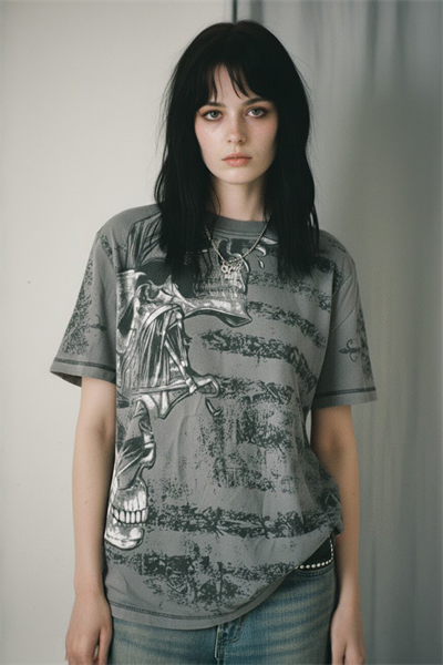 Füme Vintage Siyah Kollu Skull Transition Cyber Grunge Y2K Unisex T-Shirt